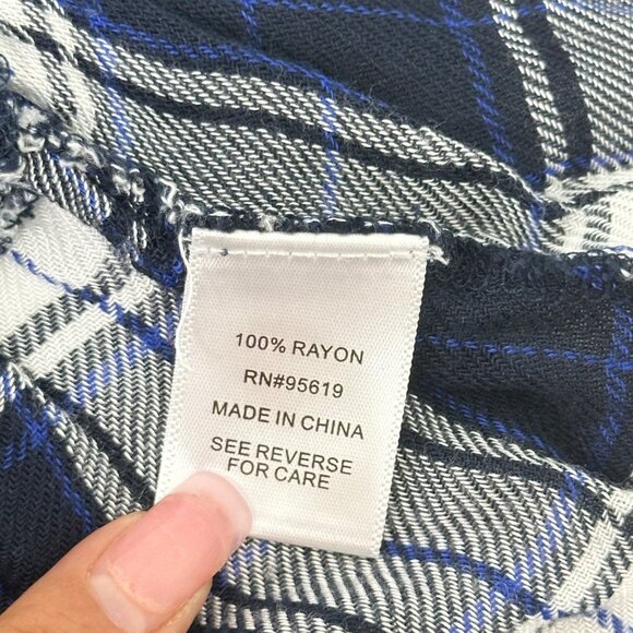 Fever Womens Plaid Ruffle Top W/ Pearl Embellishments Size 8 Rayon Navy & White - Picture 3 of 8